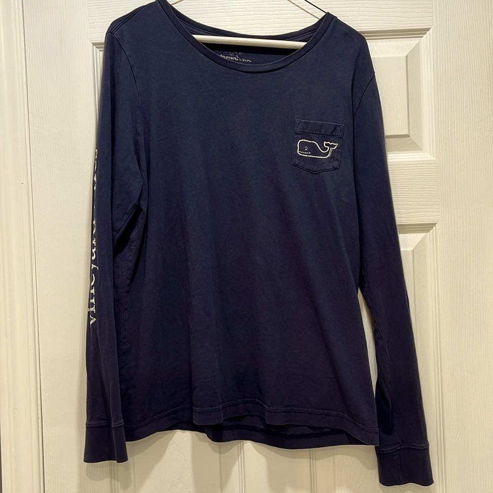 Vineyard Vines navy blue, ladies long sleeve whale tee, size XL.